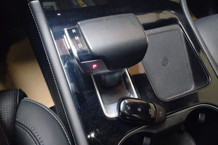 Used Li Auto ONE 2021 Extended-Range 6-Seater Version Gear Lever