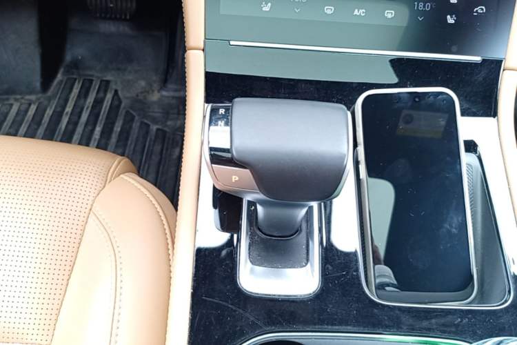 Used Li Auto ONE 2021 Extended-Range 6-Seater Version Gear Lever