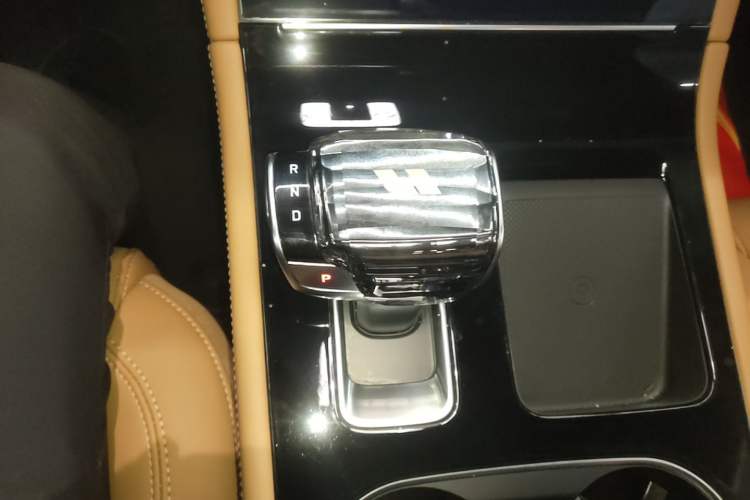 Used Li Auto ONE 2021 Extended-Range 6-Seater Version Gear Lever