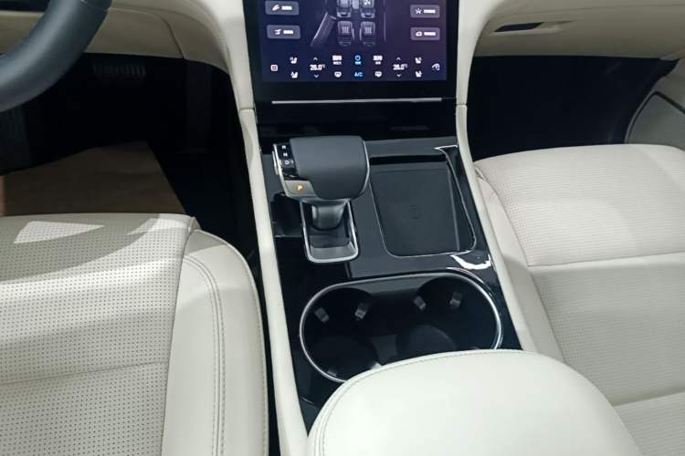 Used Li Auto ONE 2021 Extended-Range 6-Seater Version Gear Lever