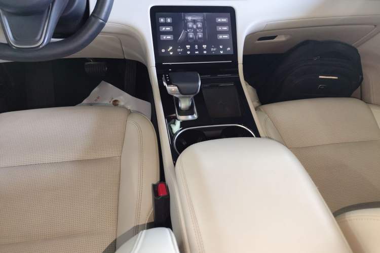 Used Li Auto ONE 2021 Extended-Range 6-Seater Version Gear Lever