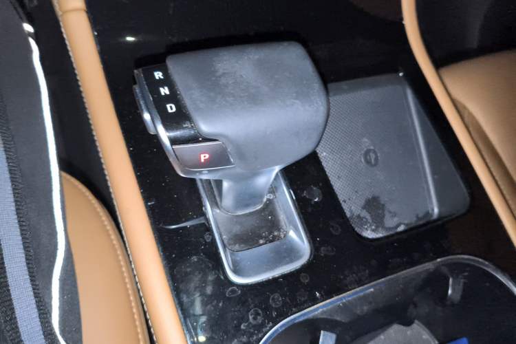 Used Li Auto ONE 2021 Extended-Range 6-Seater Version Gear Lever