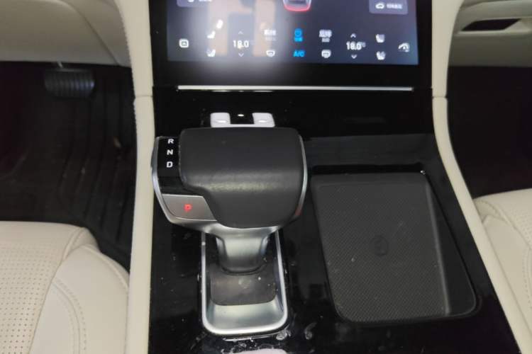 Used Li Auto ONE 2021 Extended-Range 6-Seater Version Gear Lever