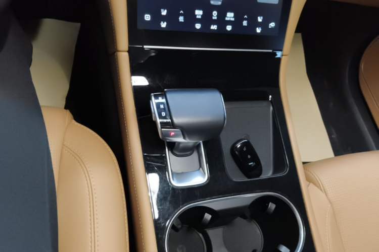 Used Li Auto ONE 2021 Extended-Range 6-Seater Version Gear Lever