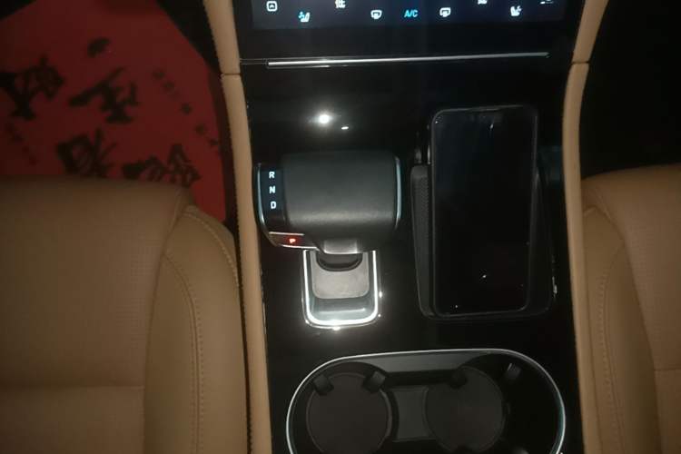 Used Li Auto ONE 2021 Extended-Range 6-Seater Version Gear Lever