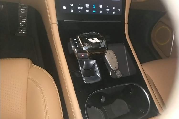Used Li Auto ONE 2021 Extended-Range 6-Seater Version Gear Lever