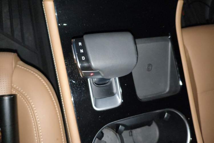 Used Li Auto ONE 2021 Extended-Range 6-Seater Version Gear Lever