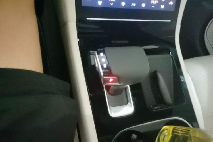 Used Li Auto ONE 2021 Extended-Range 6-Seater Version Gear Lever