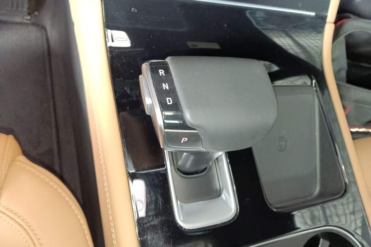 Used Li Auto ONE 2021 Extended-Range 6-Seater Version Gear Lever