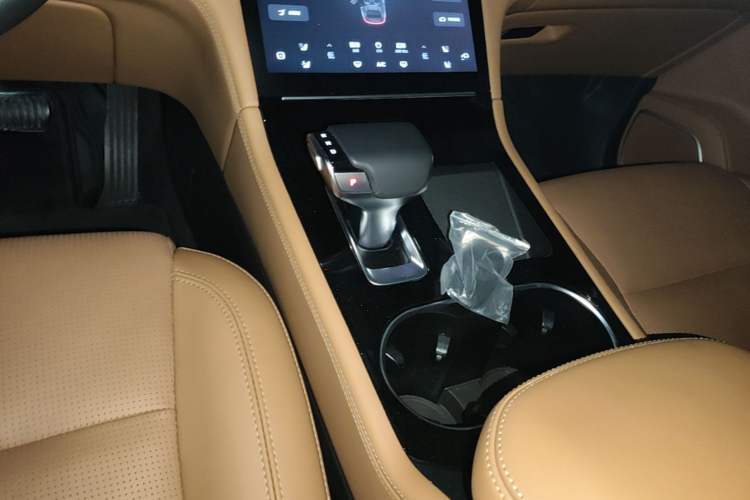 Used Li Auto ONE 2021 Extended-Range 6-Seater Version Gear Lever