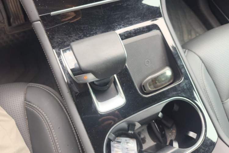 Used Li Auto ONE 2021 Extended-Range 6-Seater Version Gear Lever