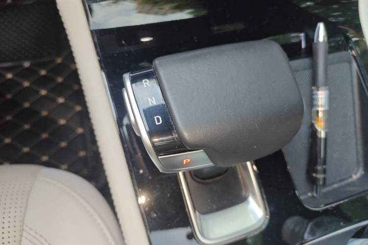 Used Li Auto ONE 2021 Extended-Range 6-Seater Version Gear Lever