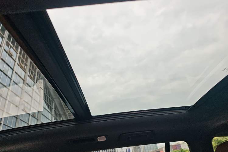 Used Li Auto ONE 2021 Extended-Range 6-Seater Version Headliner