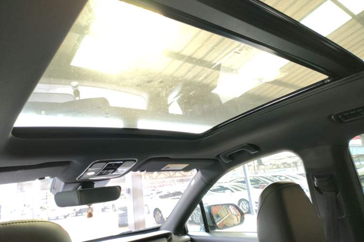 Used Li Auto ONE 2021 Extended-Range 6-Seater Version Headliner