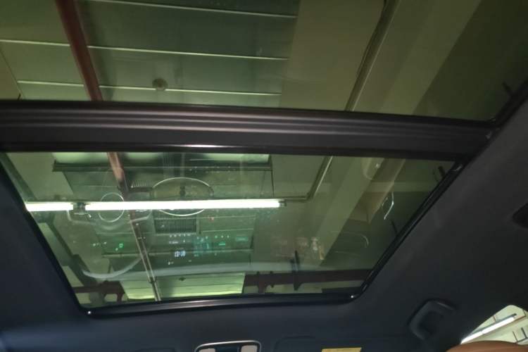 Used Li Auto ONE 2021 Extended-Range 6-Seater Version Headliner
