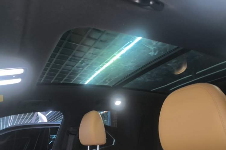 Used Li Auto ONE 2021 Extended-Range 6-Seater Version Headliner