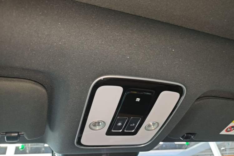 Used Li Auto ONE 2021 Extended-Range 6-Seater Version Headliner
