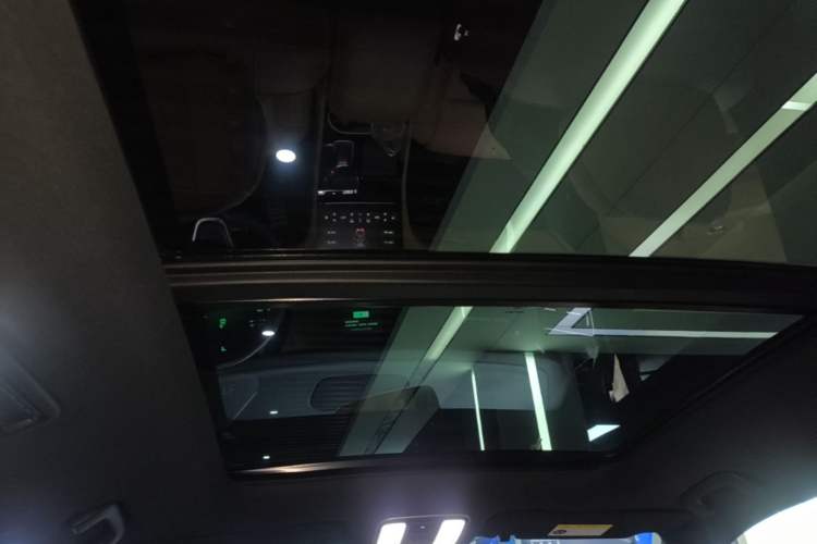 Used Li Auto ONE 2021 Extended-Range 6-Seater Version Headliner