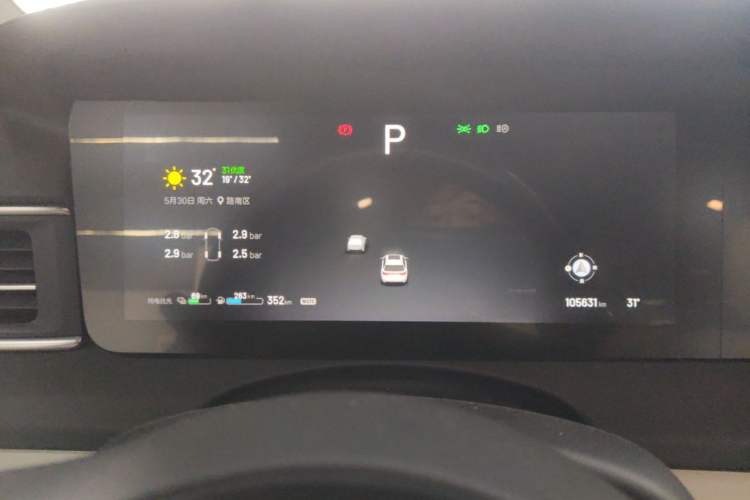 Used Li Auto ONE 2021 Extended-Range 6-Seater Version Instrument Cluster