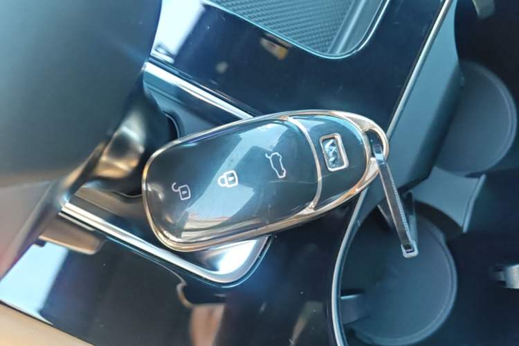 Used Li Auto ONE 2021 Extended-Range 6-Seater Version Interior 1