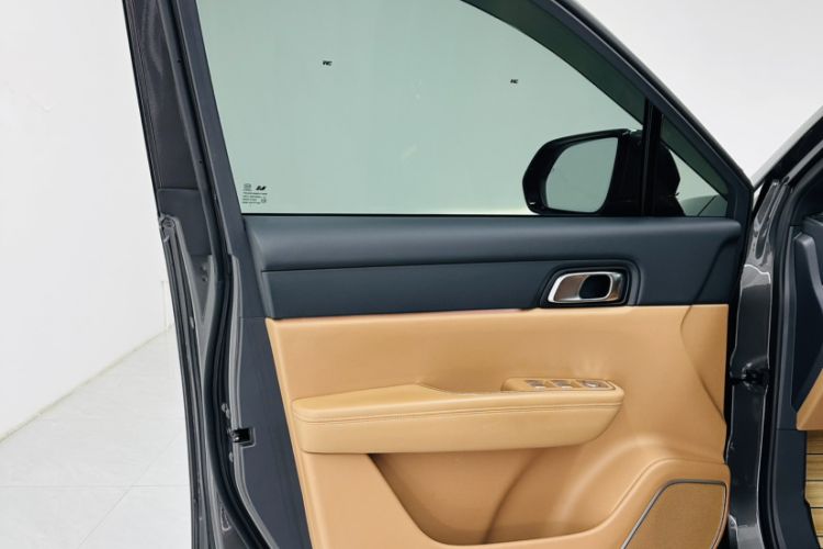 Used Li Auto ONE 2021 Extended-Range 6-Seater Version Interior 1