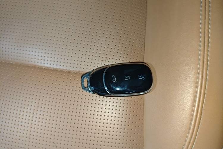 Used Li Auto ONE 2021 Extended-Range 6-Seater Version Interior 1