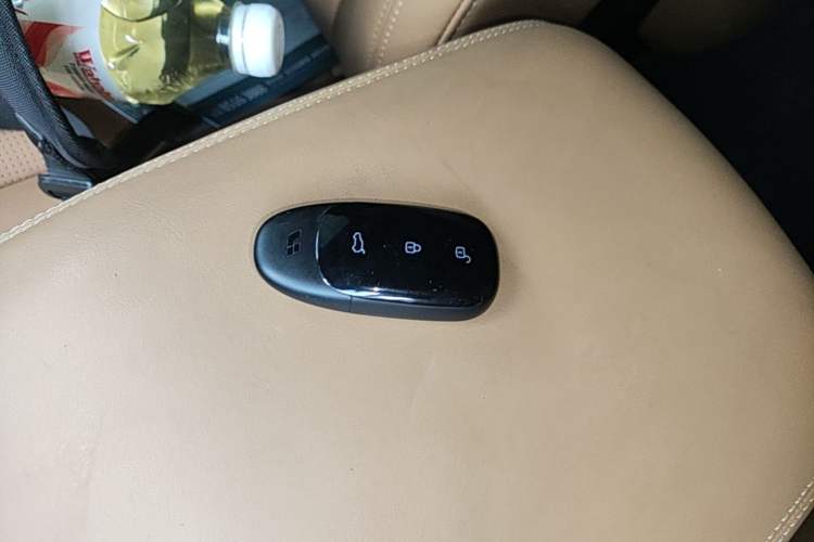 Used Li Auto ONE 2021 Extended-Range 6-Seater Version Interior 1