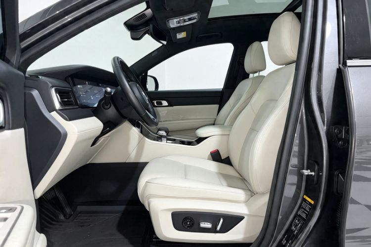 Used Li Auto ONE 2021 Extended-Range 6-Seater Version Interior 1
