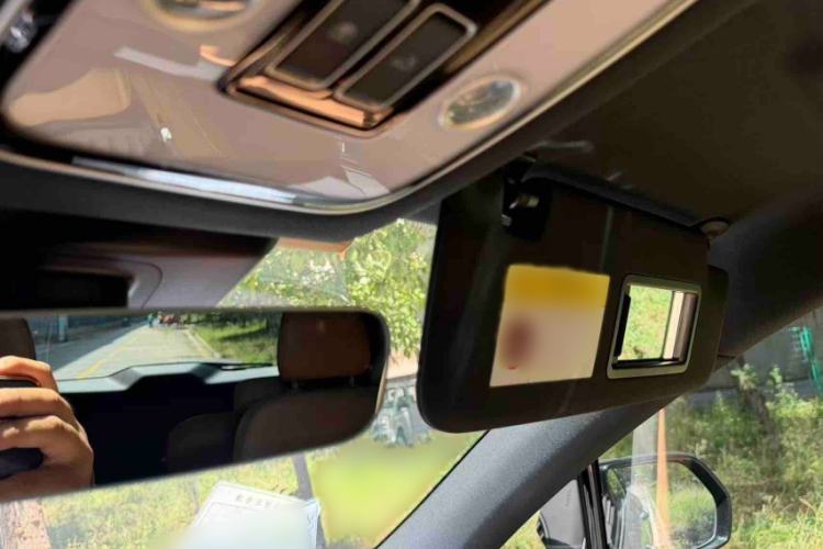 Used Li Auto ONE 2021 Extended-Range 6-Seater Version Interior 12