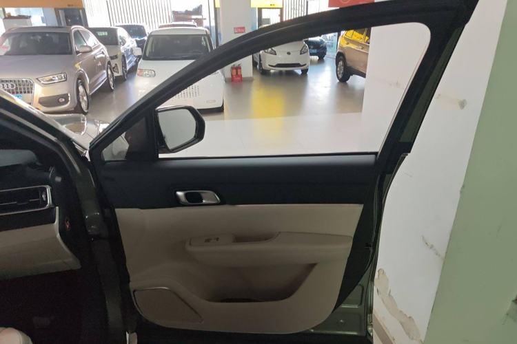 Used Li Auto ONE 2021 Extended-Range 6-Seater Version Interior 2