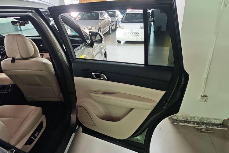 Used Li Auto ONE 2021 Extended-Range 6-Seater Version Interior 3