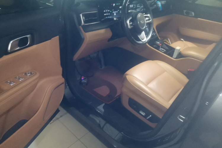 Used Li Auto ONE 2021 Extended-Range 6-Seater Version Interior 3