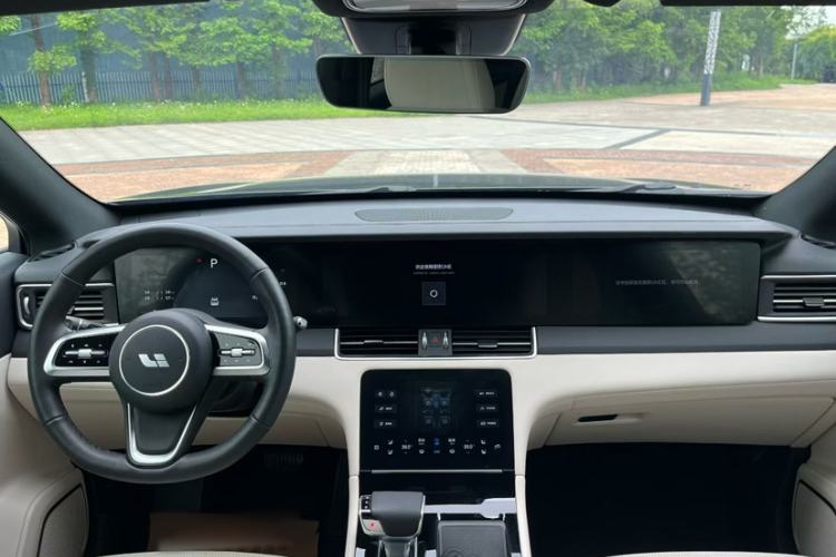 Used Li Auto ONE 2021 Extended-Range 6-Seater Version Interior 3