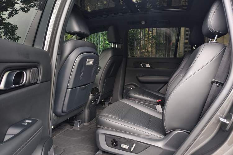 Used Li Auto ONE 2021 Extended-Range 6-Seater Version Interior 4