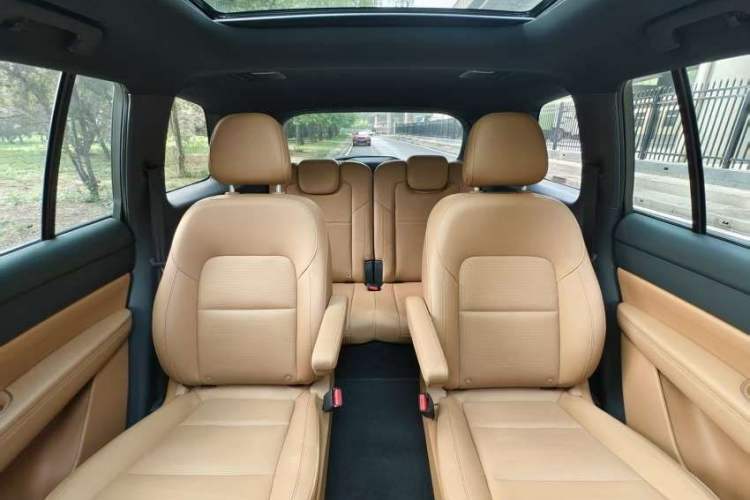 Used Li Auto ONE 2021 Extended-Range 6-Seater Version Interior 4