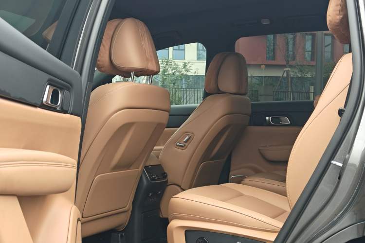 Used Li Auto ONE 2021 Extended-Range 6-Seater Version Interior 4