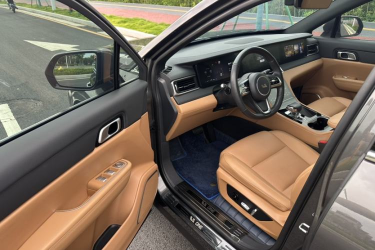Used Li Auto ONE 2021 Extended-Range 6-Seater Version Interior 4