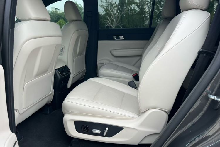 Used Li Auto ONE 2021 Extended-Range 6-Seater Version Interior 4