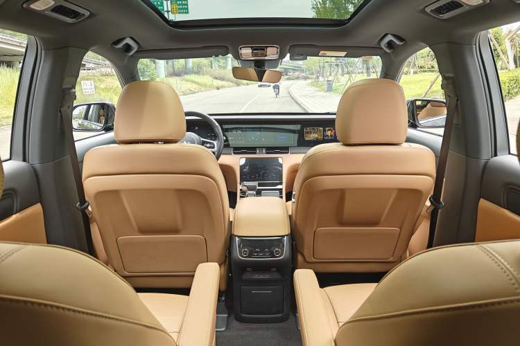 Used Li Auto ONE 2021 Extended-Range 6-Seater Version Interior 5