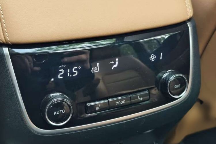 Used Li Auto ONE 2021 Extended-Range 6-Seater Version Interior 8