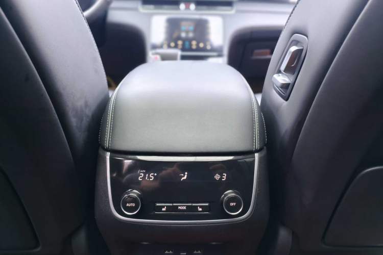 Used Li Auto ONE 2021 Extended-Range 6-Seater Version Interior 8