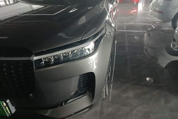 Used Li Auto ONE 2021 Extended-Range 6-Seater Version Left Front Headlight