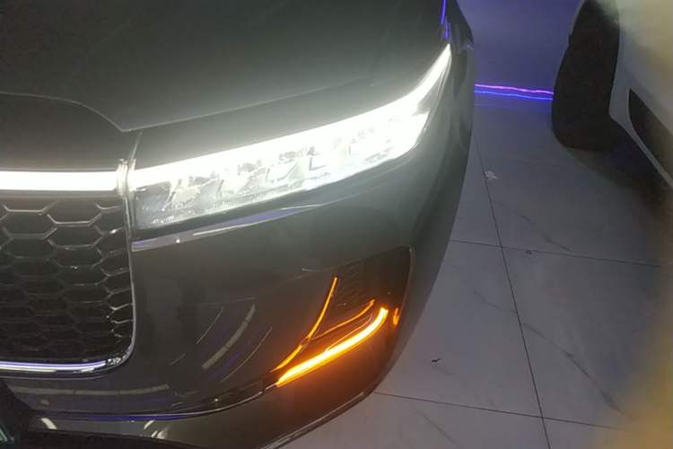 Used Li Auto ONE 2021 Extended-Range 6-Seater Version Left Front Headlight
