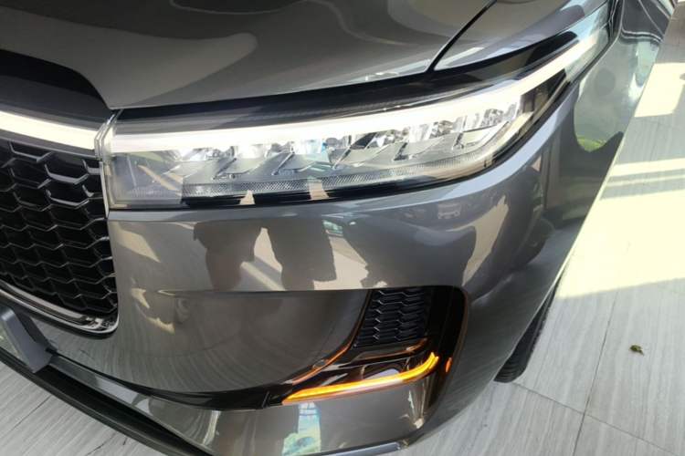 Used Li Auto ONE 2021 Extended-Range 6-Seater Version Left Front Headlight