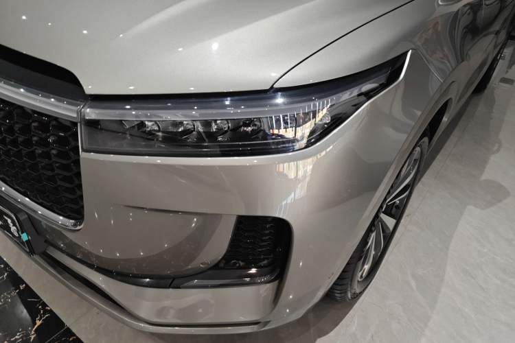 Used Li Auto ONE 2021 Extended-Range 6-Seater Version Left Front Headlight