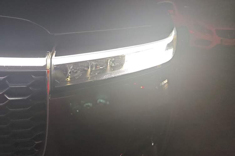 Used Li Auto ONE 2021 Extended-Range 6-Seater Version Left Front Headlight
