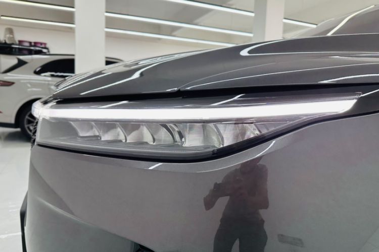 Used Li Auto ONE 2021 Extended-Range 6-Seater Version Left Front Headlight