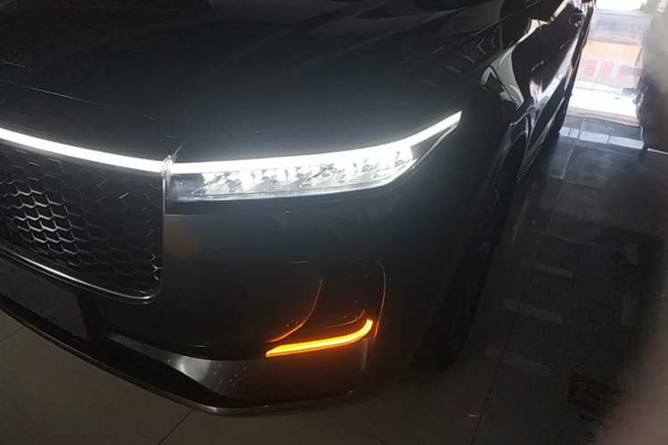Used Li Auto ONE 2021 Extended-Range 6-Seater Version Left Front Headlight