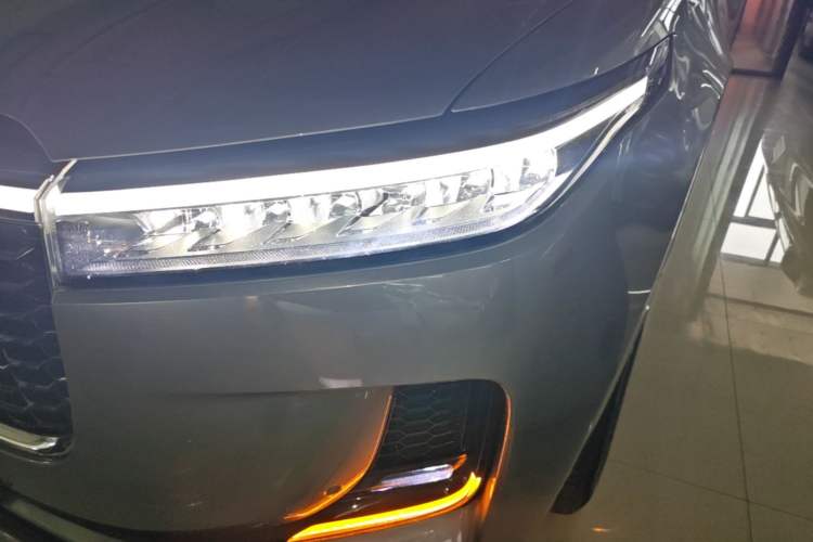 Used Li Auto ONE 2021 Extended-Range 6-Seater Version Left Front Headlight