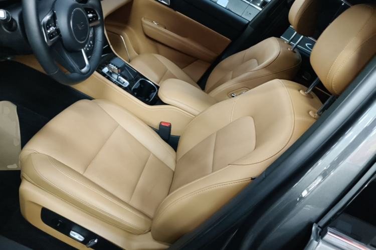Used Li Auto ONE 2021 Extended-Range 6-Seater Version Left Front Seat